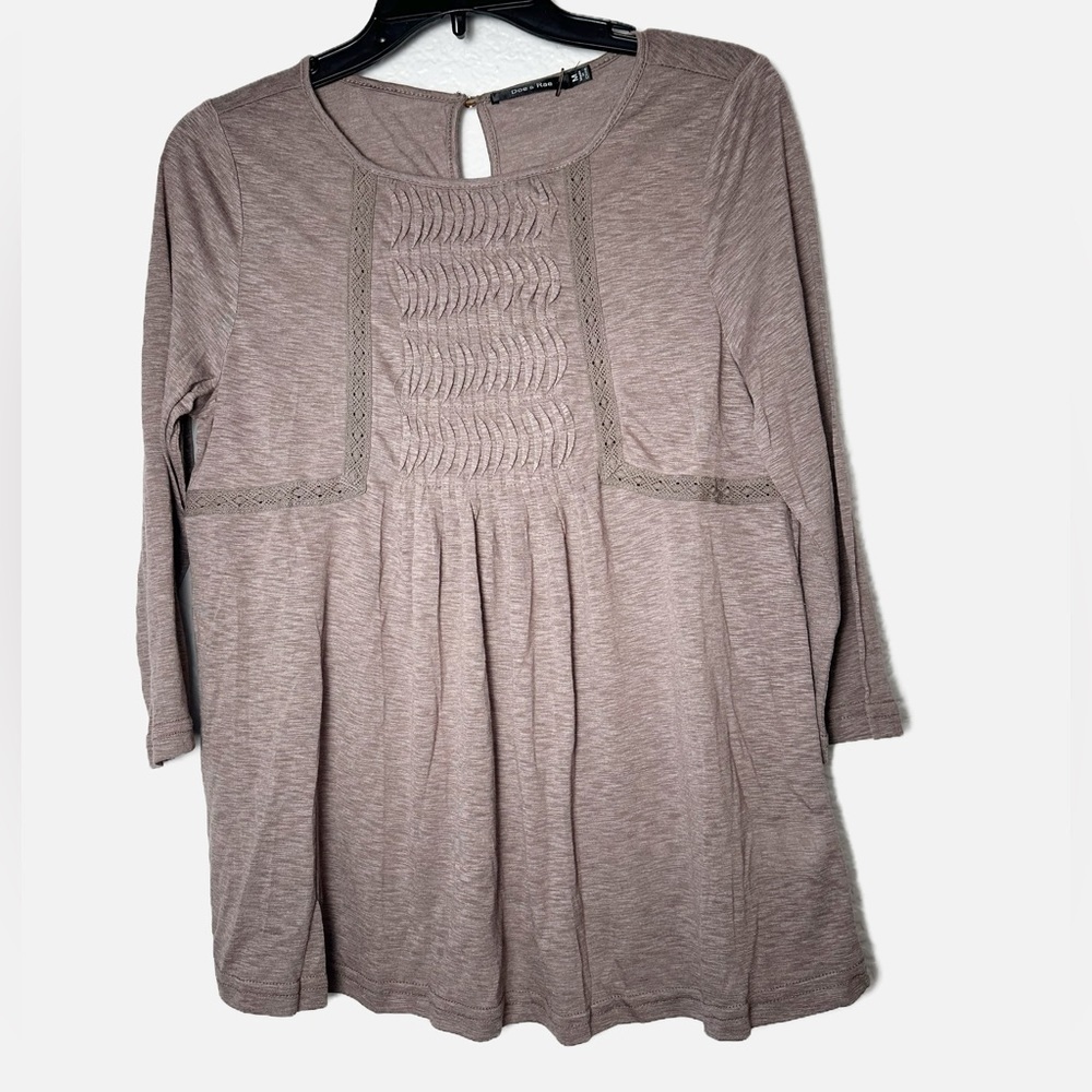 Doe & Rae Brown 3/4 Sleeve Ruffle Blouse